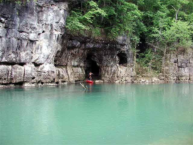 Injuncave