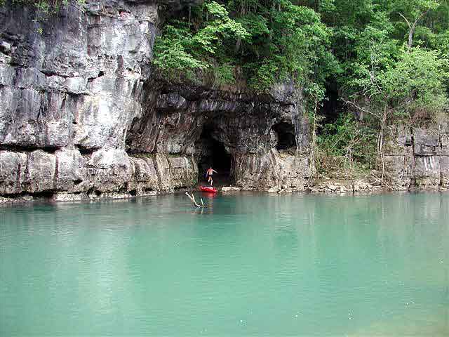 Injuncave